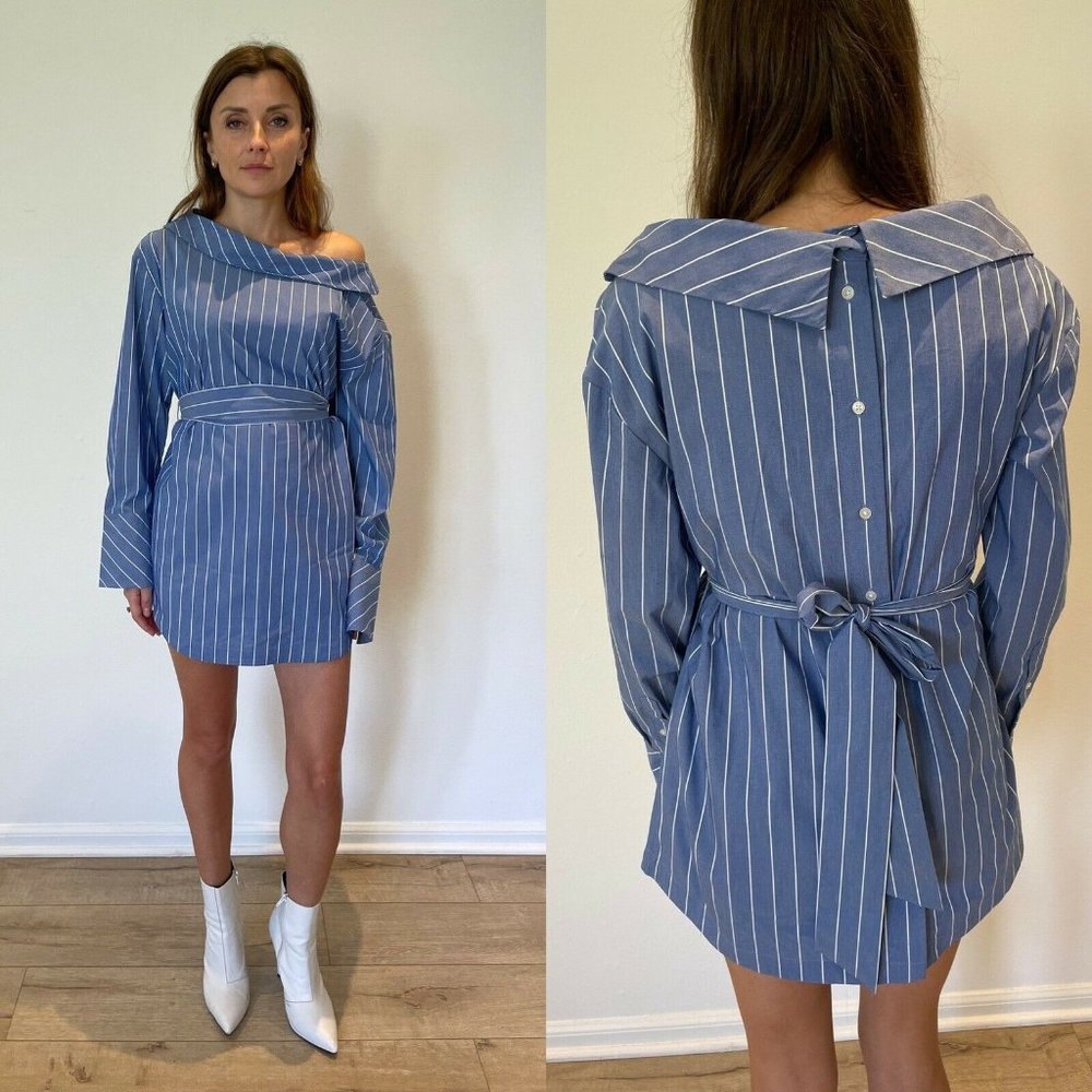 Banana Republic Blue & White Striped Back Button Down Tie Top M